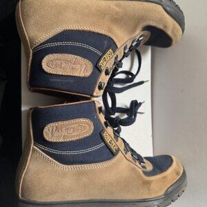 Vintage Vasque Skywalk Women's Gore-Tex Hiking Boots - Size 8 1/2
